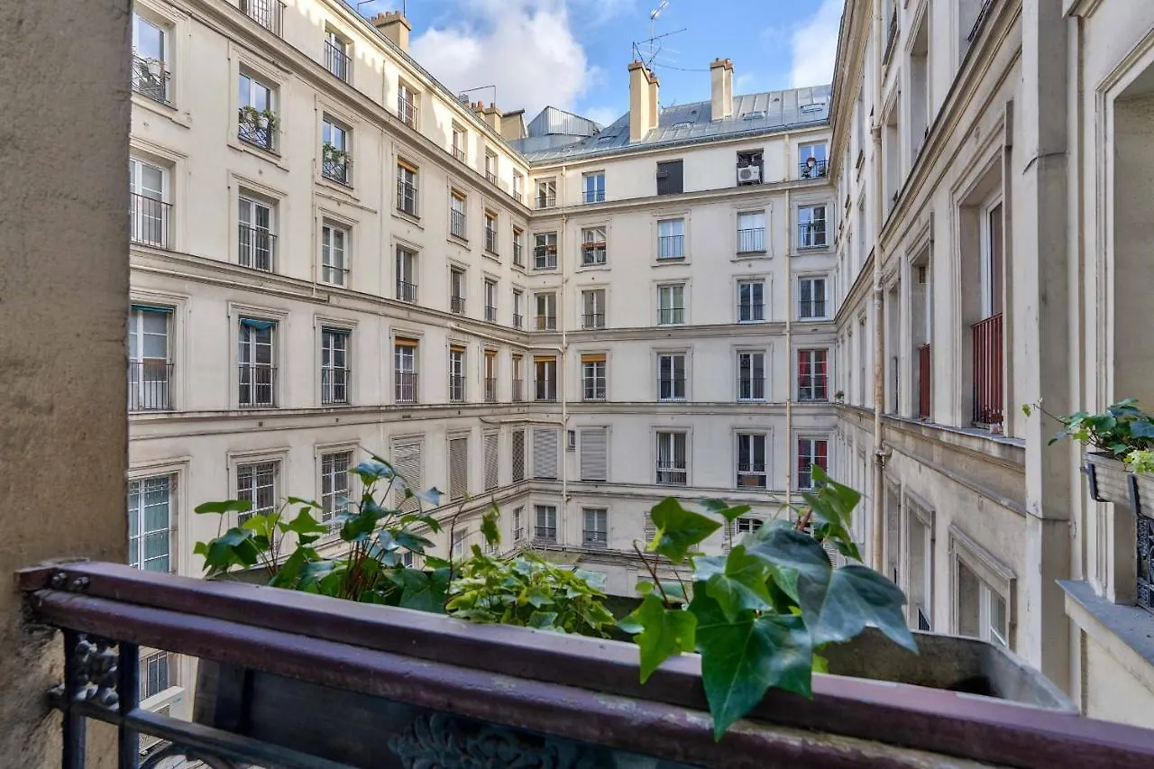 Apartment 107 - Urban Luxury Opera Vinci Paris